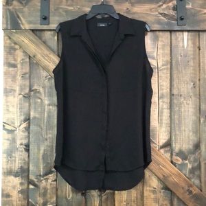 Black split back button down